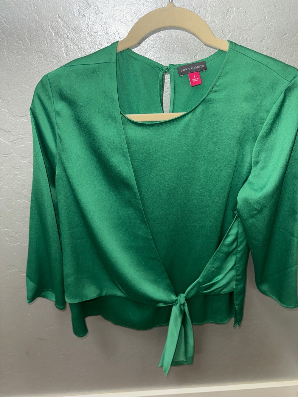Vince Camuto Green Tie-Front Women’s Top